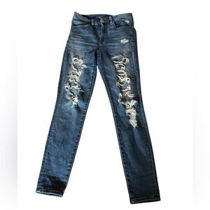 American Eagle  Women's Distressed Curvy Super High Rise Leggings Size 6